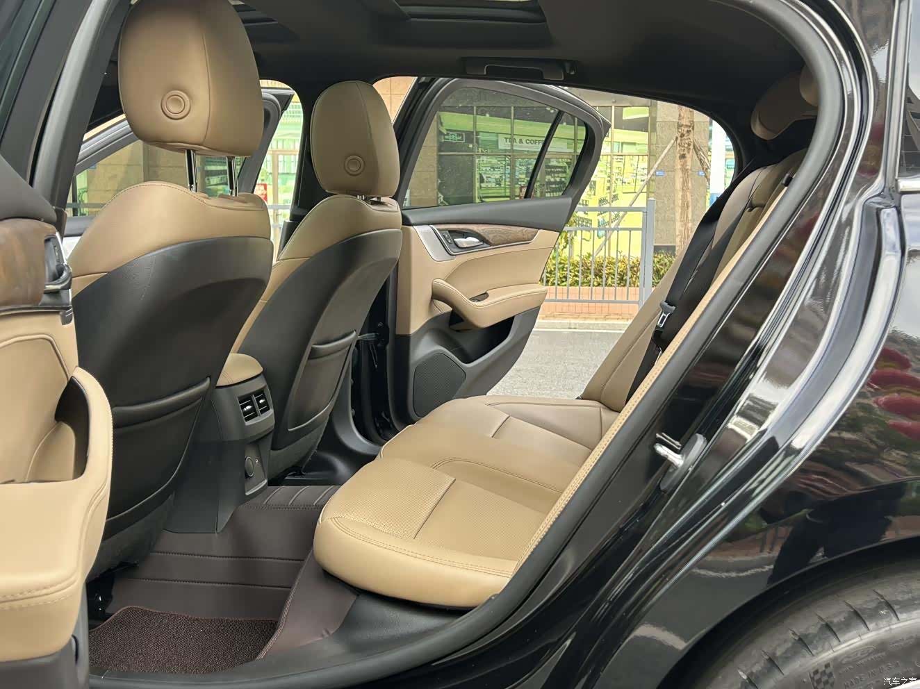 Cadillac CT5, 2022 13