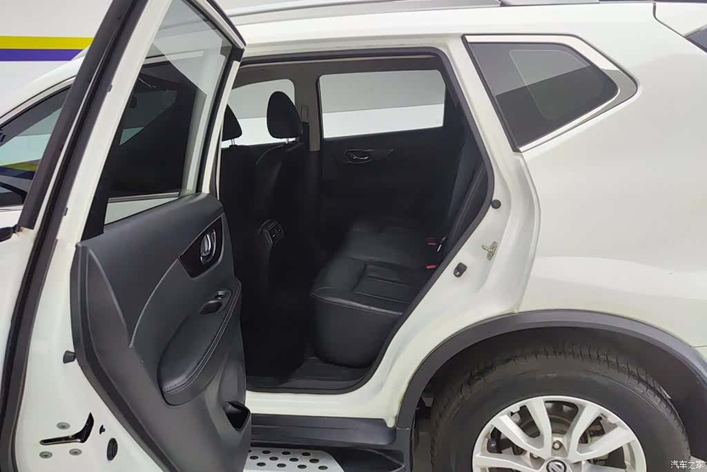 Nissan X-Trail, 2018 11