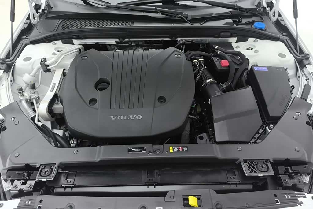 Volvo S60, 2024 10