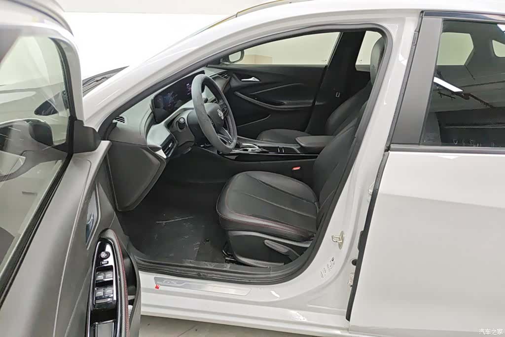 Buick Verano, 2022 9