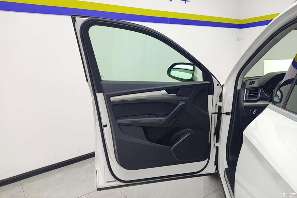 Audi Q5L, 2020 7
