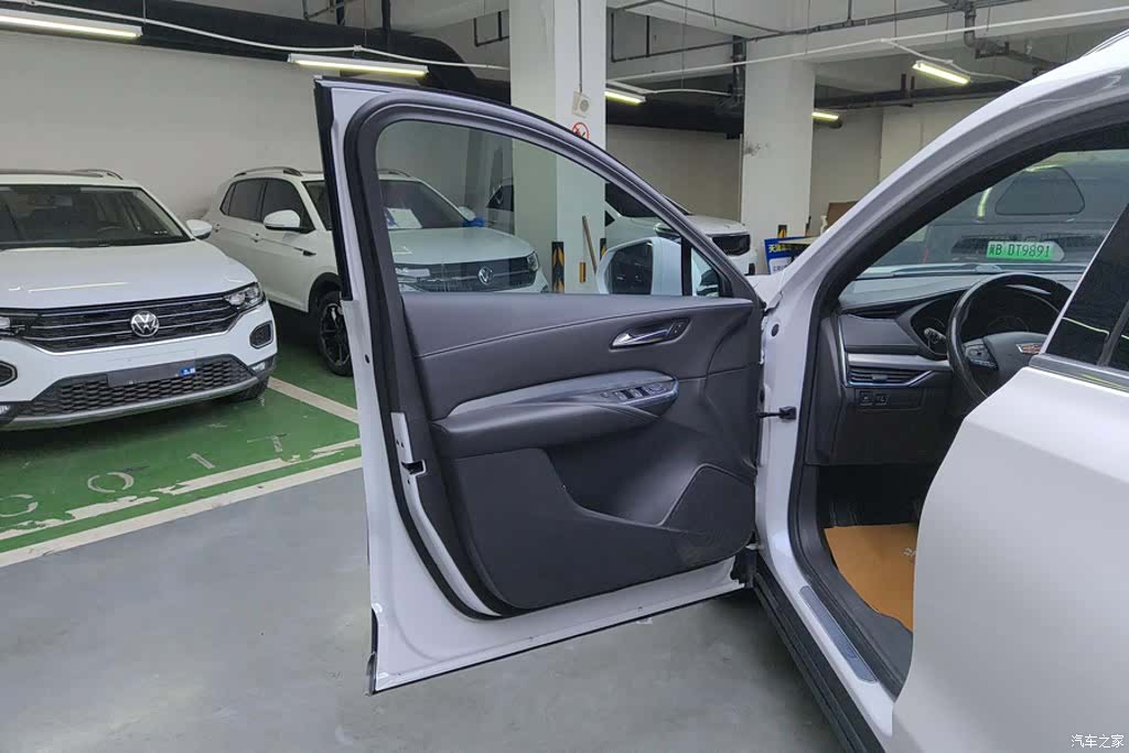 Cadillac XT4, 2020 7