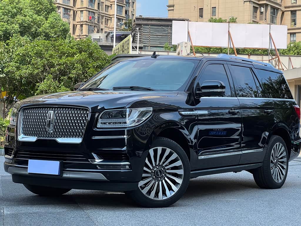 Lincoln Navigator