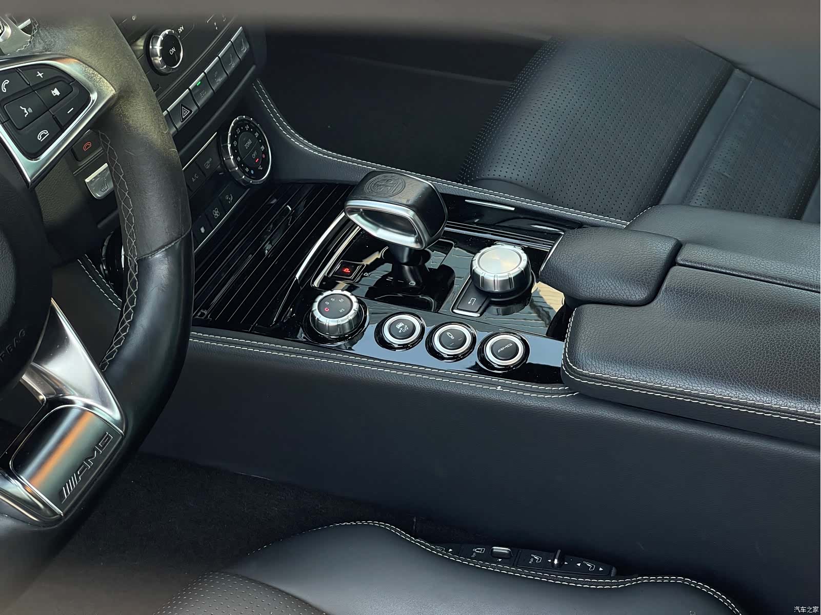 Mercedes-Benz CLS, 2015 24