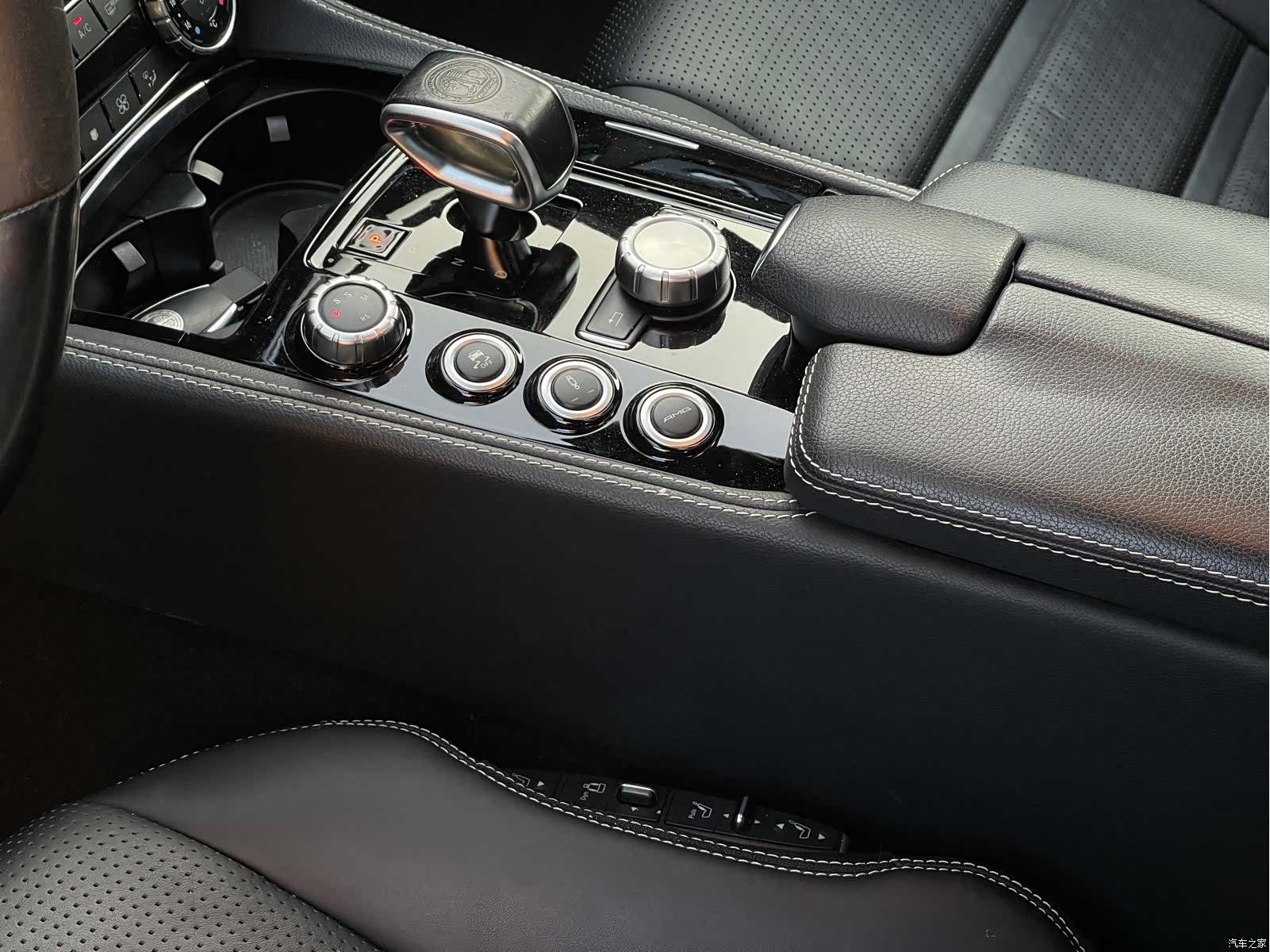 Mercedes-Benz CLS, 2015 28