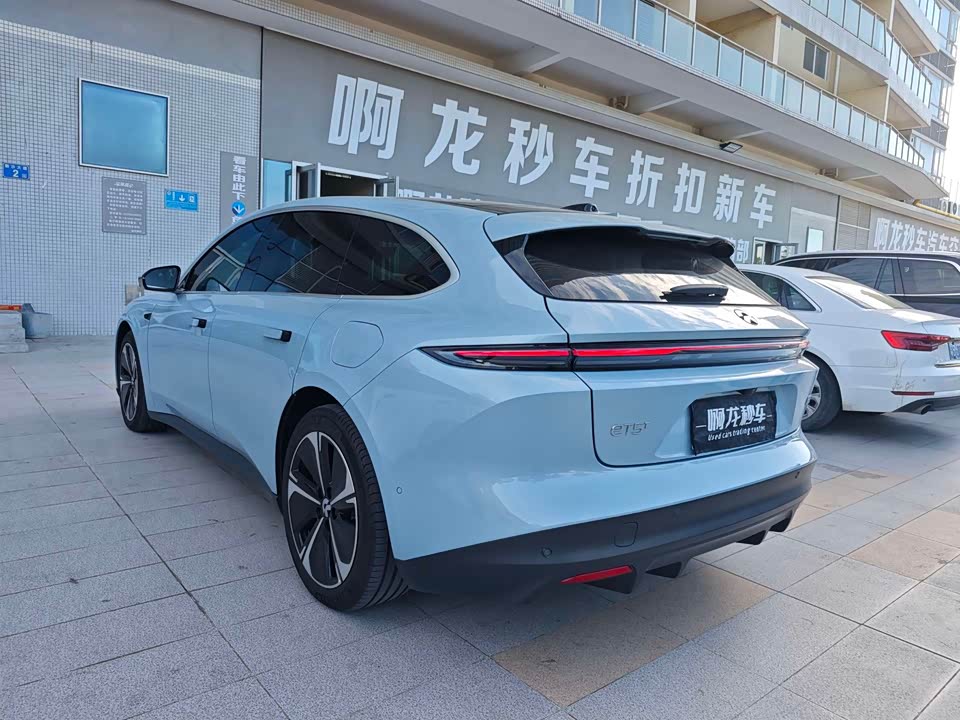 NIO ET5T