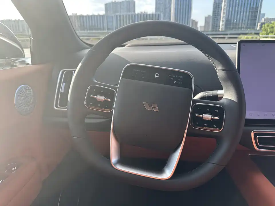 Li Auto Ideal L6