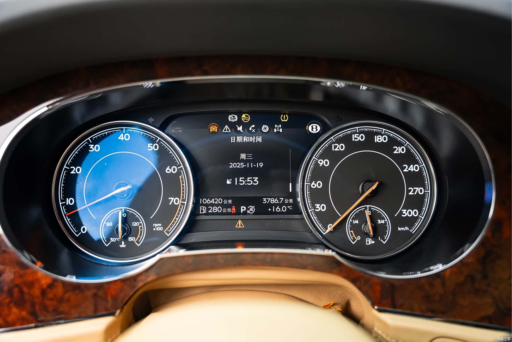 Bentley Bentayga, 2018 7