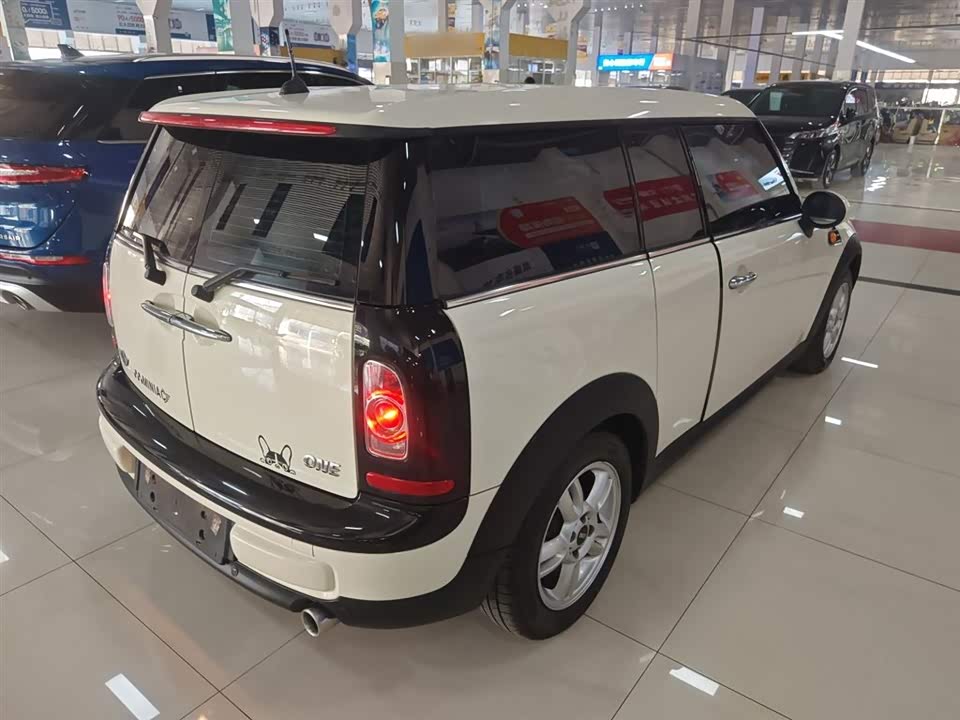 MINI CLUBMAN