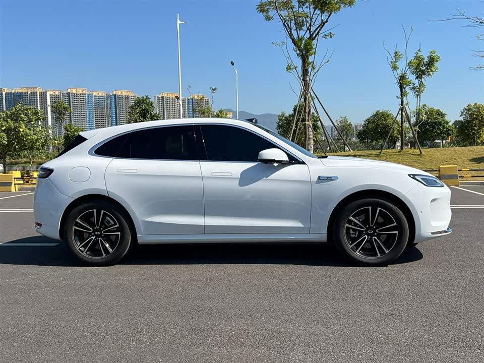 AITO Ask the world M5