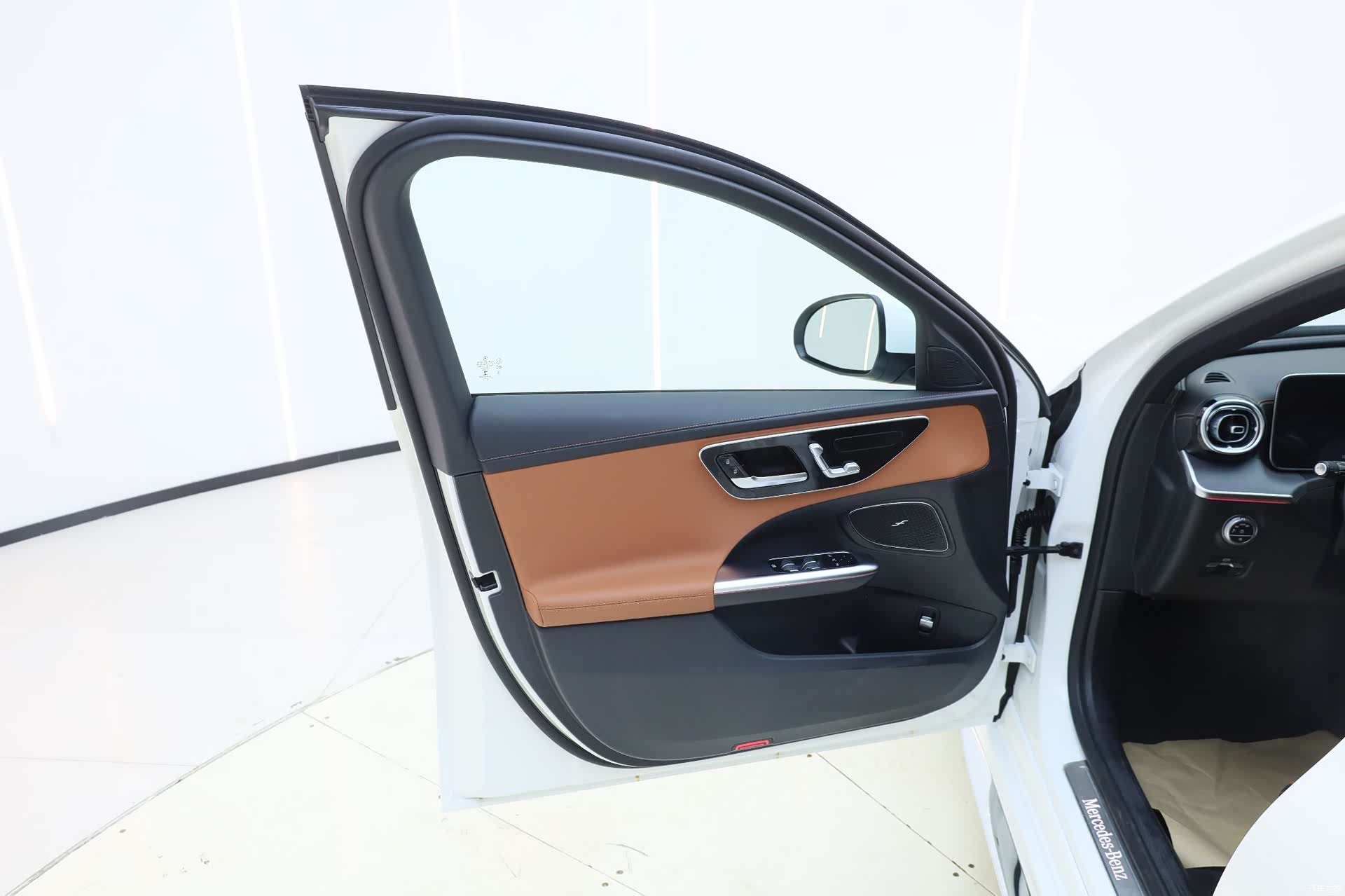 Mercedes-Benz C-Class, 2022 13