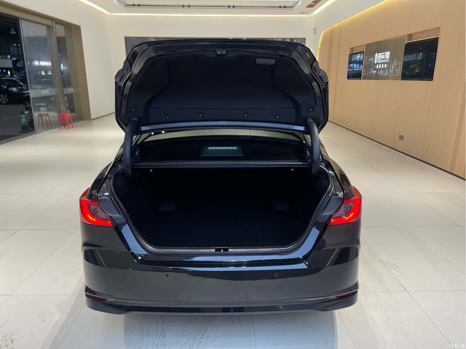 Toyota Camry, 2024 23