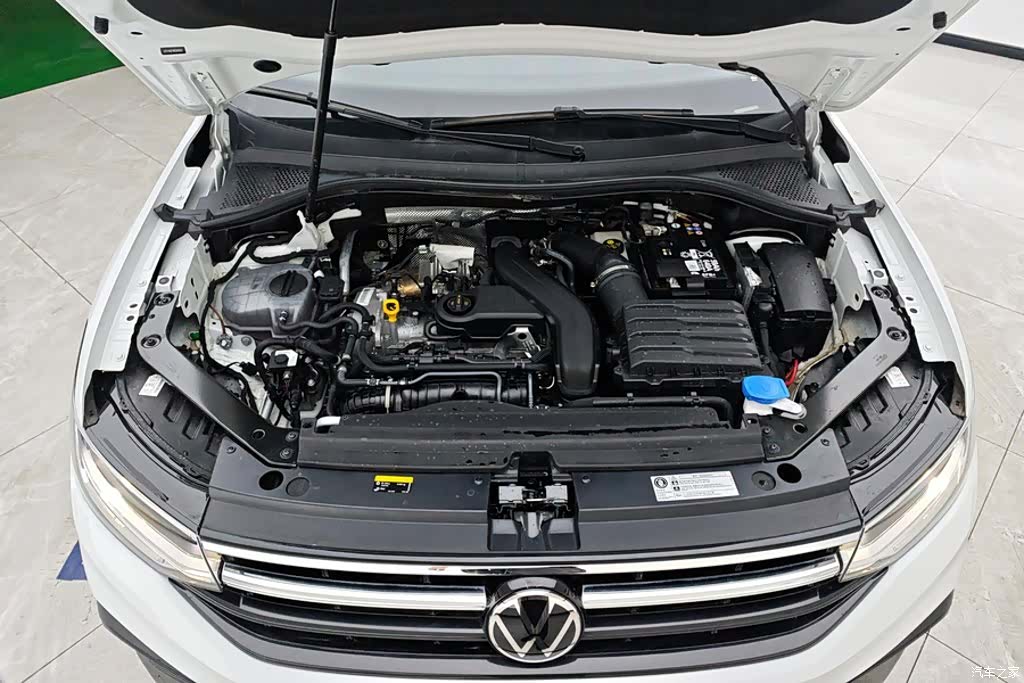 Volkswagen Tiguan L, 2024 10