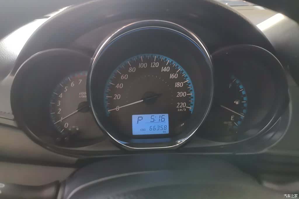 Toyota YARiS L, 2019 14