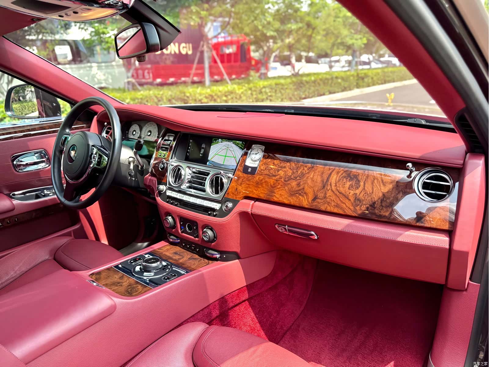 Rolls-Royce Ghost, 2018 6