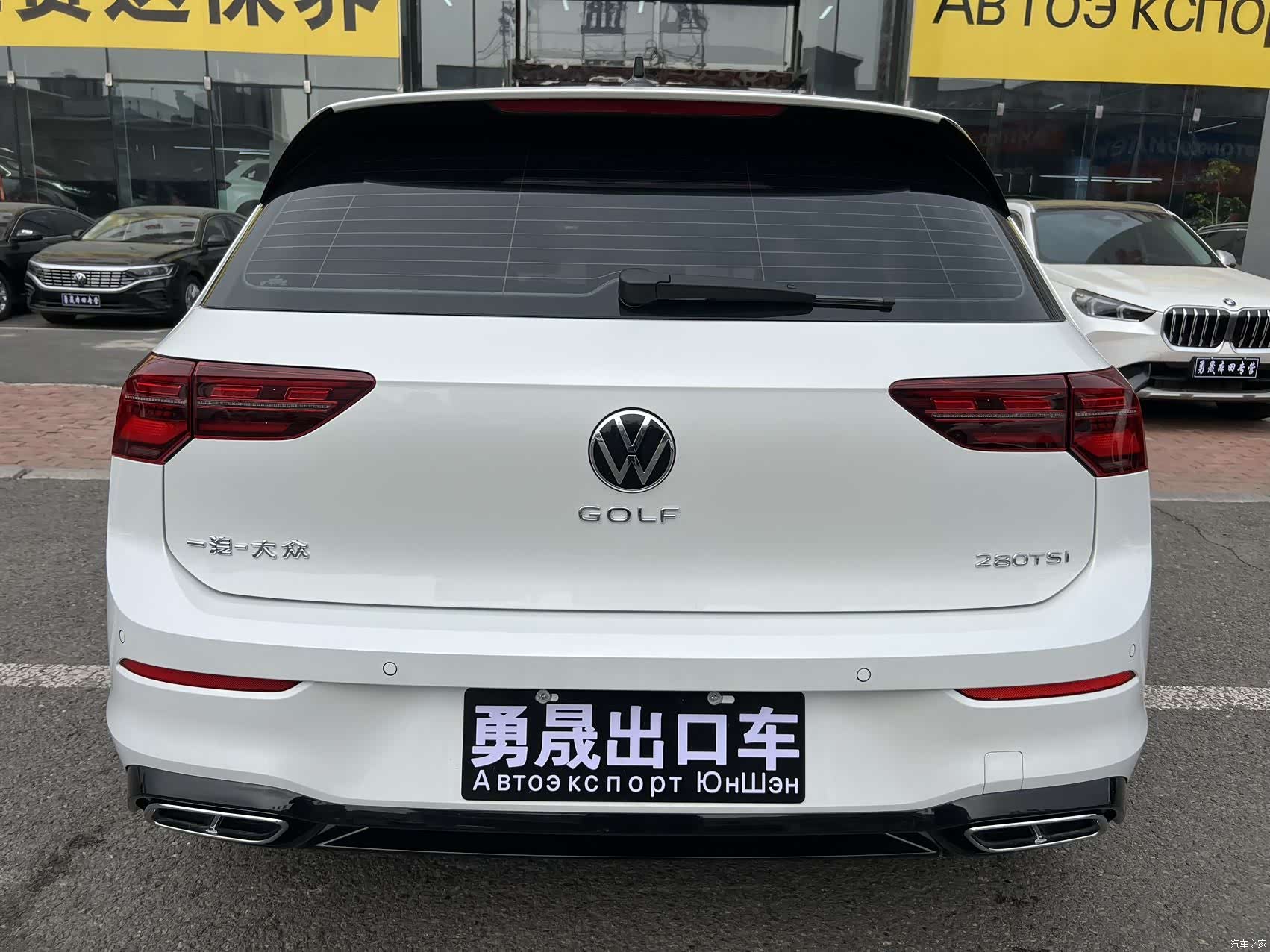 Volkswagen Golf, 2024 все фото