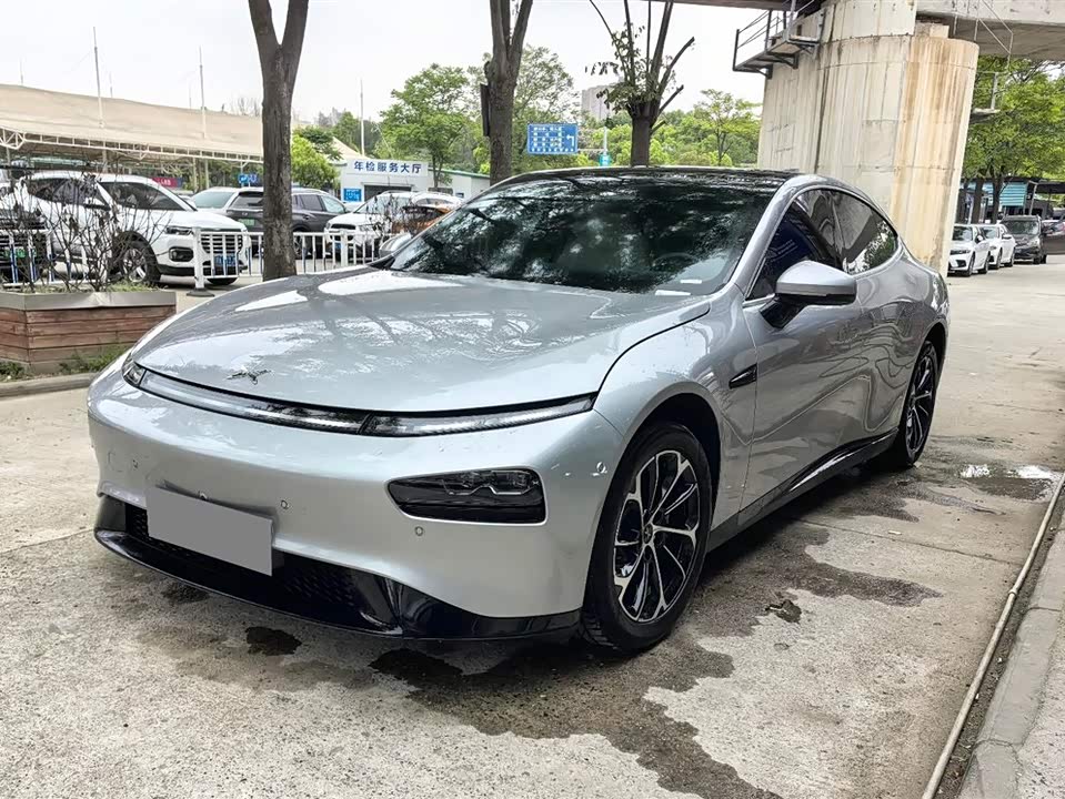 XPENG P7