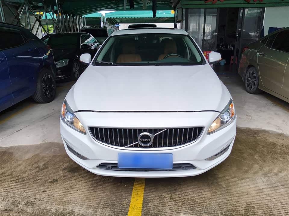 Volvo S60
