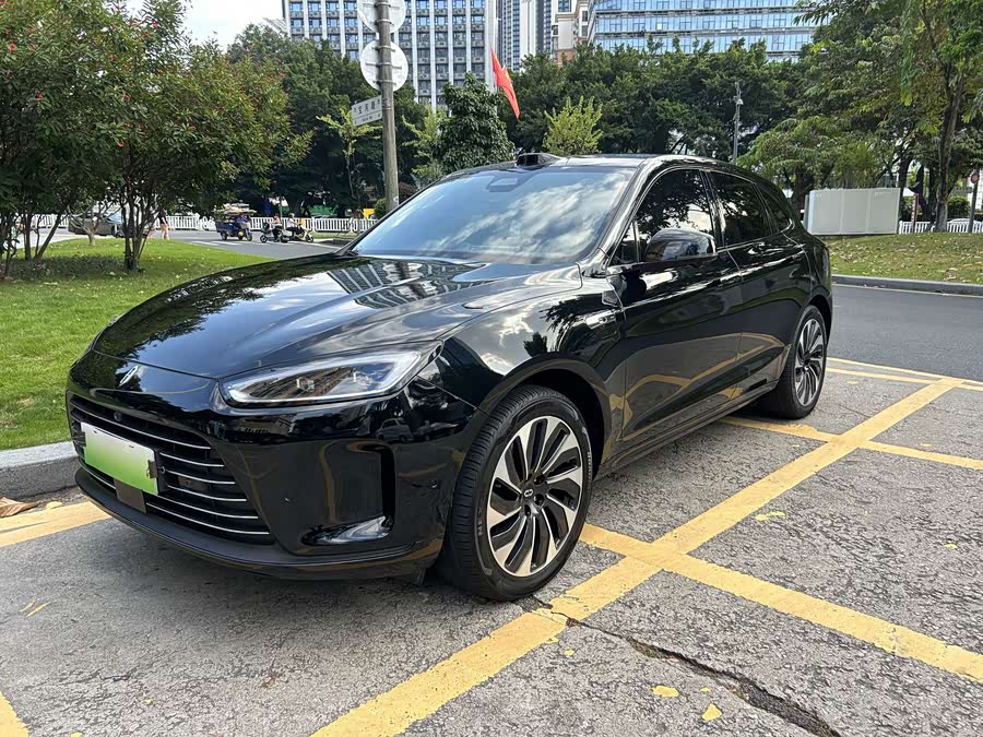 AITO M5