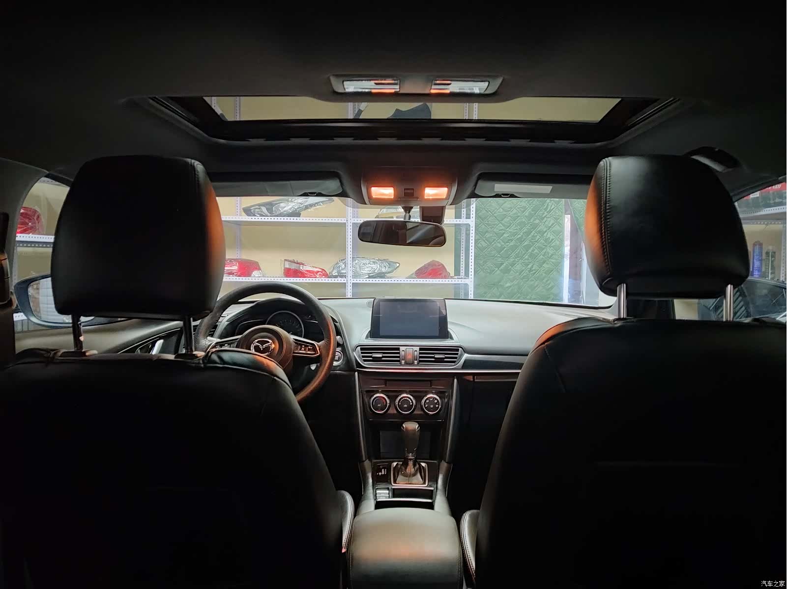 Mazda CX-4, 2023 13