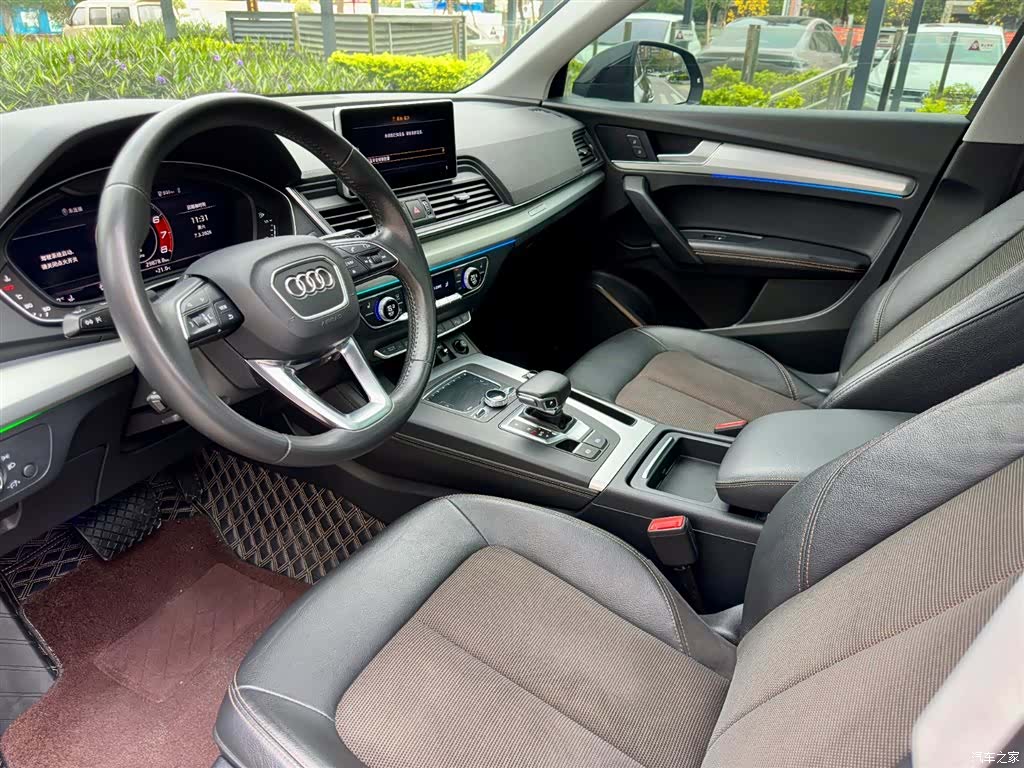 Audi Q5L, 2019 10