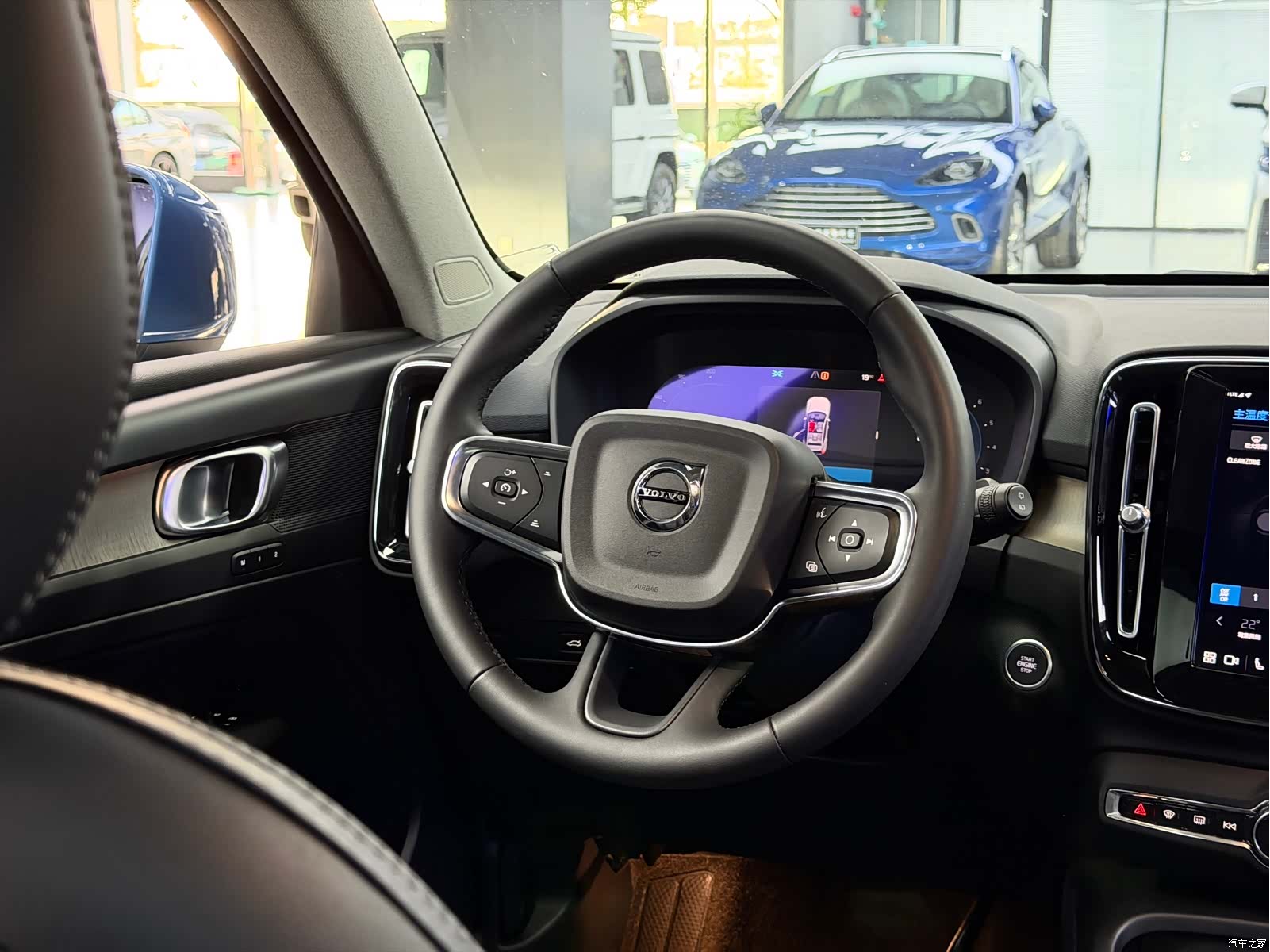 Volvo XC40, 2023 17