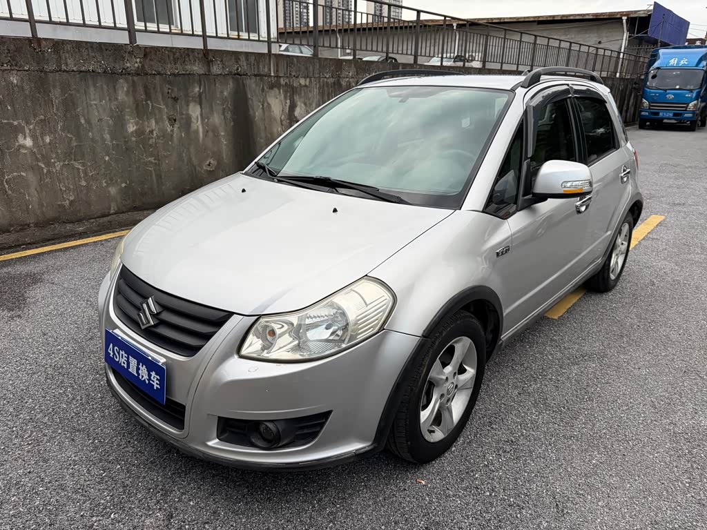 Suzuki SX4 2013 1.6L MT Sport
