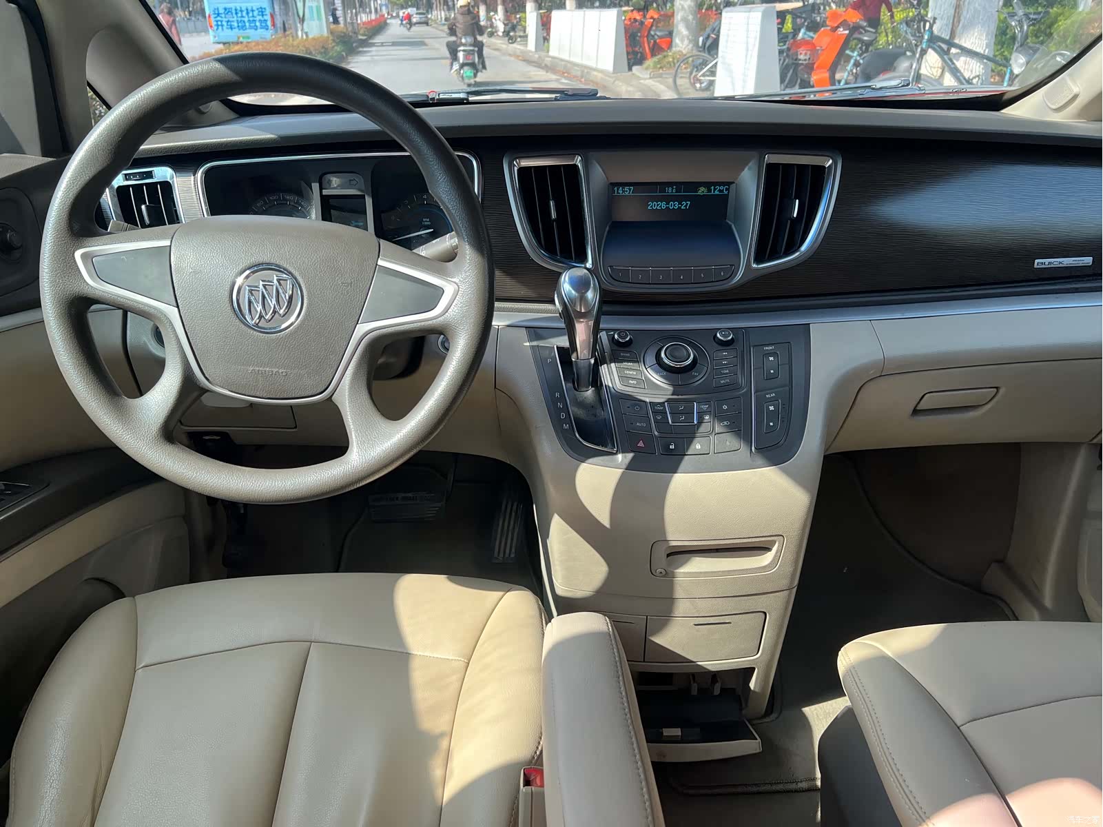 Buick GL8, 2013 11