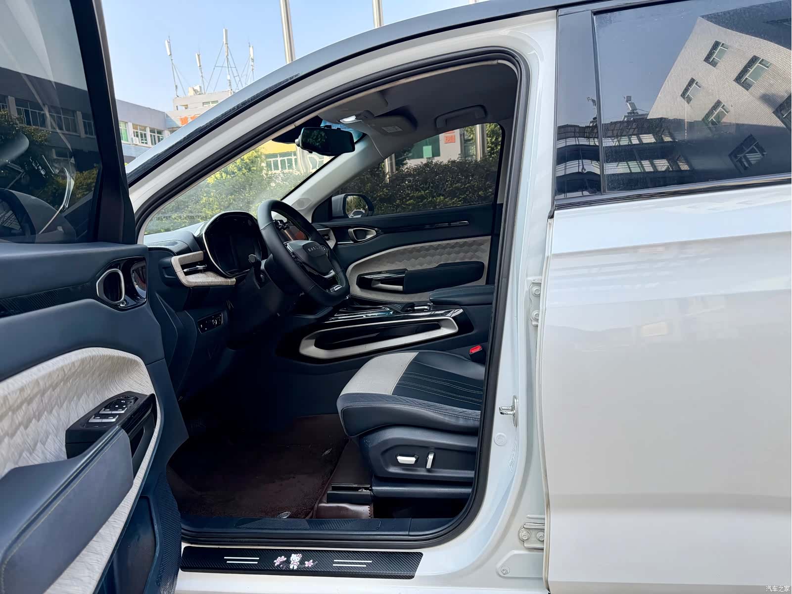 Wuling RM-5, 2020 6