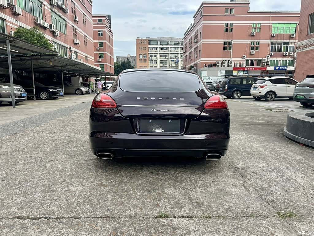 Porsche Panamera, 2012 9