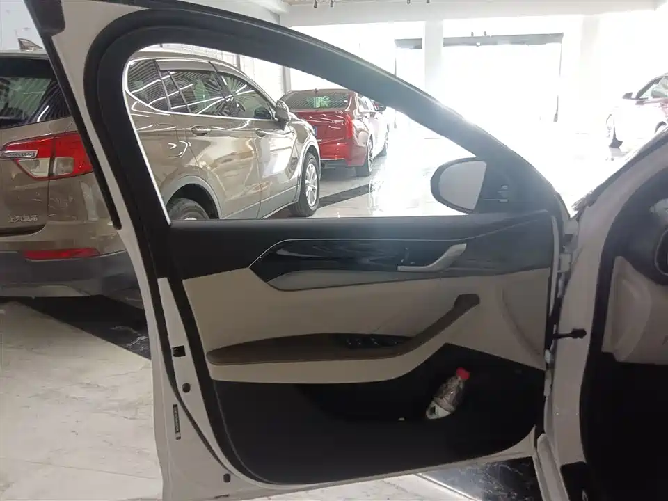 BYD Qin Yuan