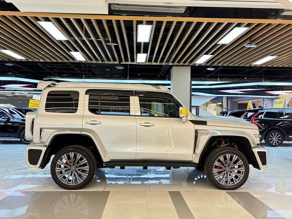 CrossBoundary Co-creation tank 300