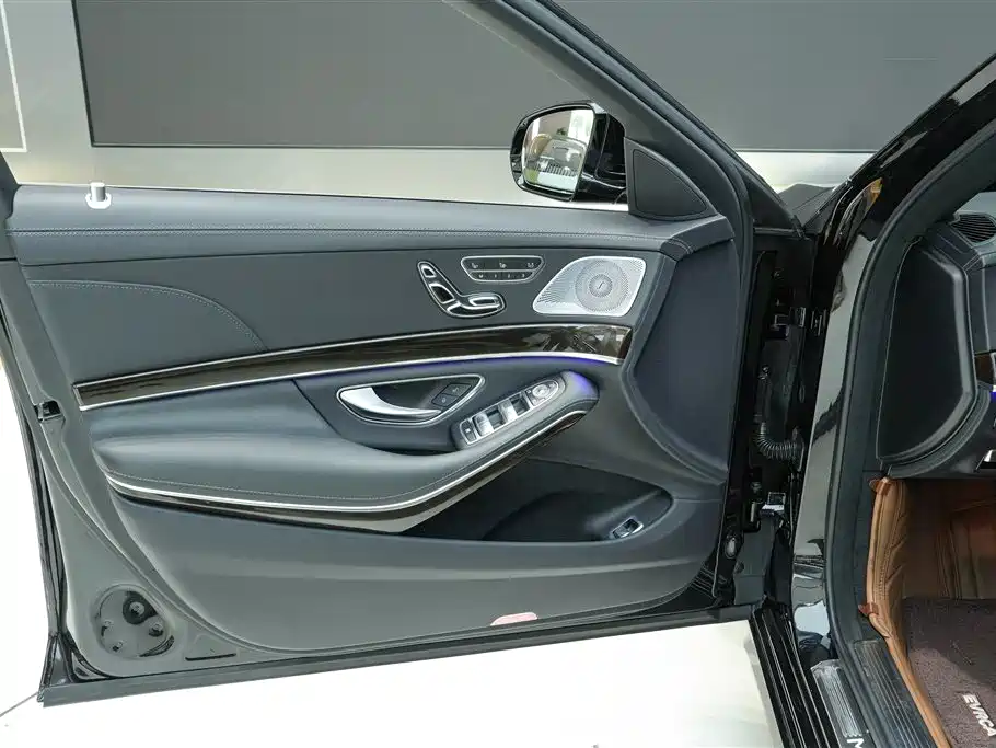 Mercedes-Benz Maybach S-class