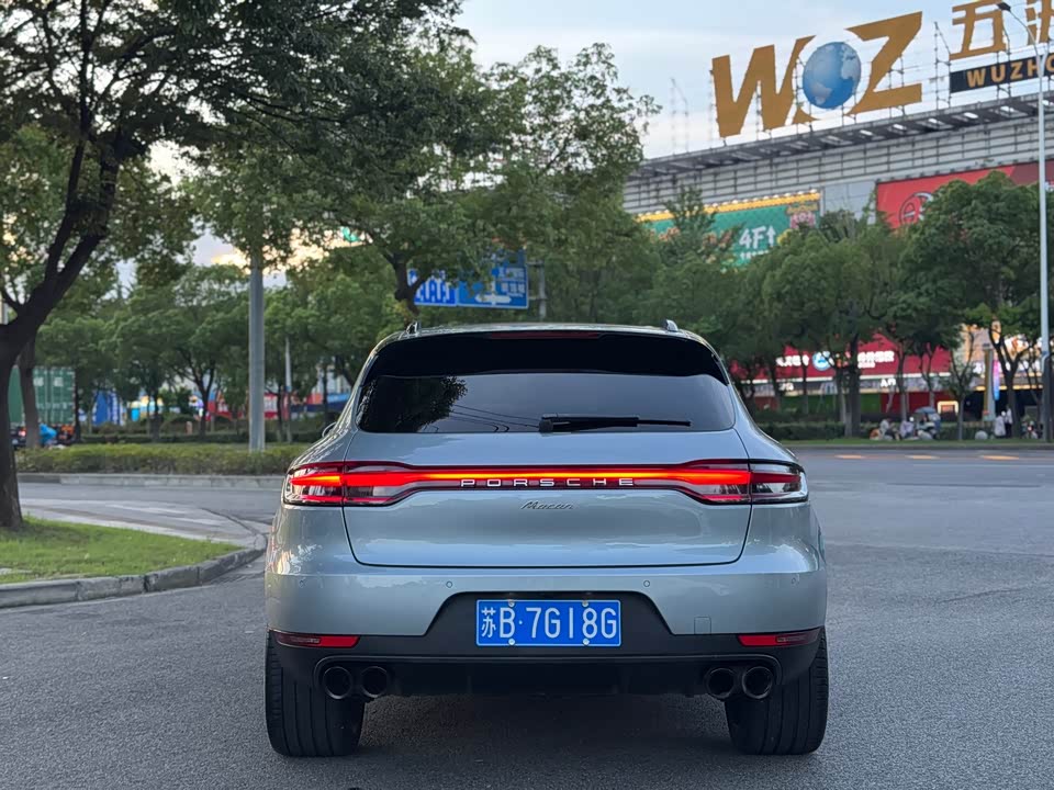 Porsche Macan