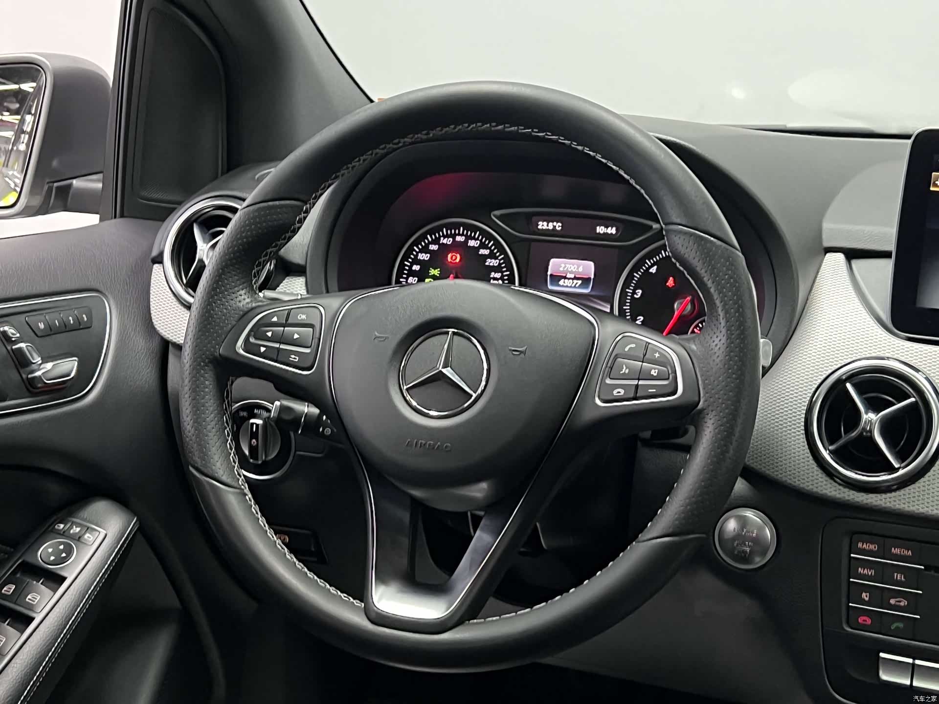 Mercedes-Benz B-Class, 2018 18
