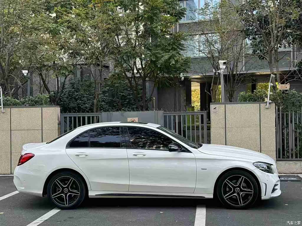 Mercedes-Benz C-Class, 2021 4