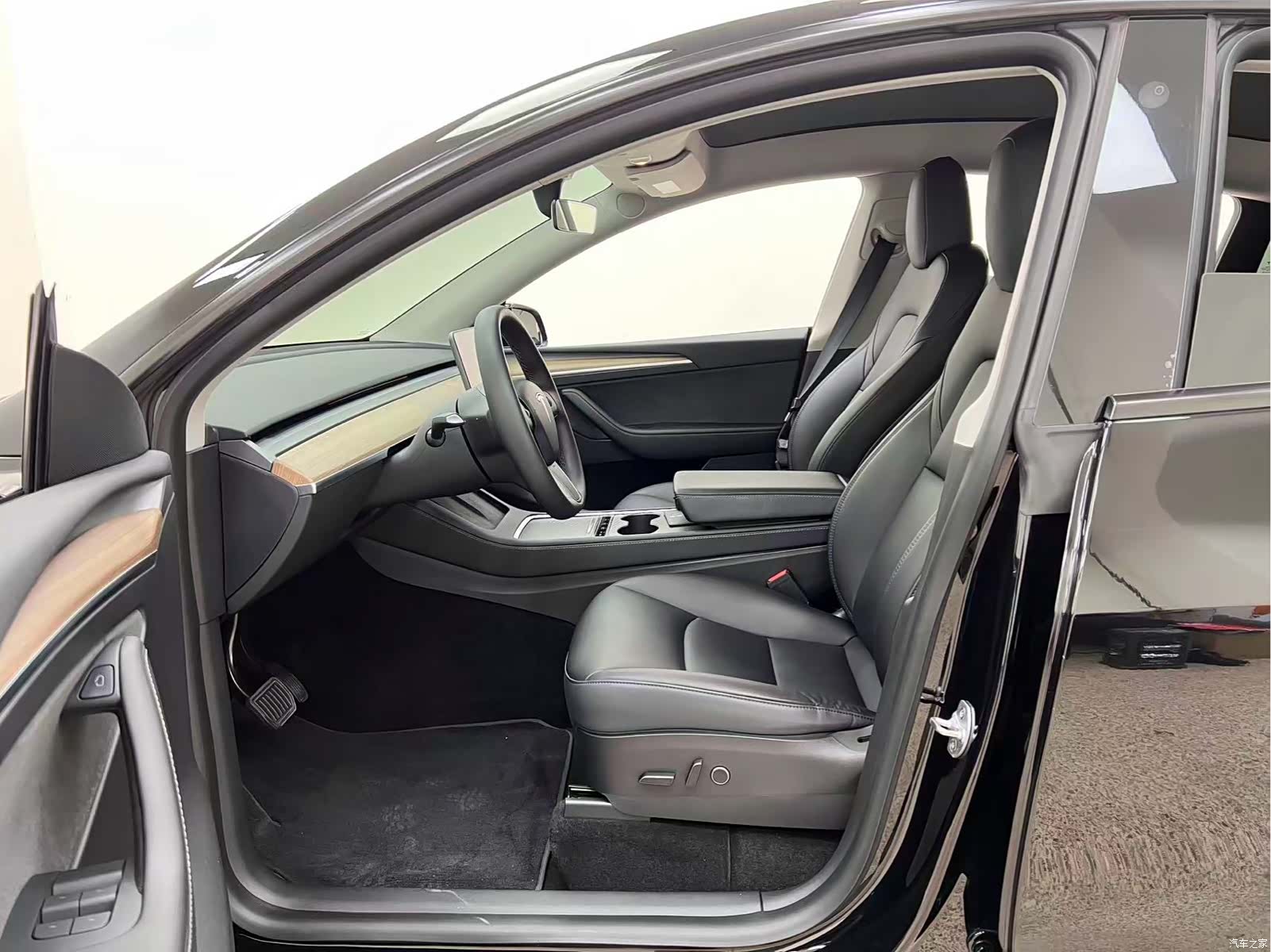 Tesla Model Y, 2022 9