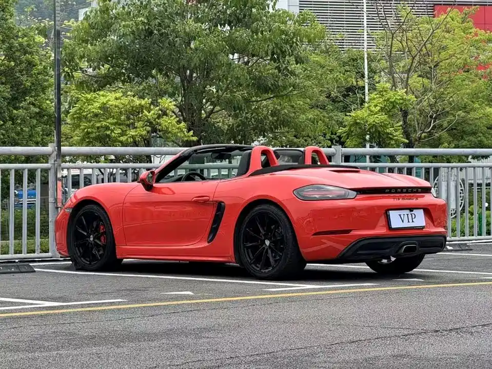 Porsche 718