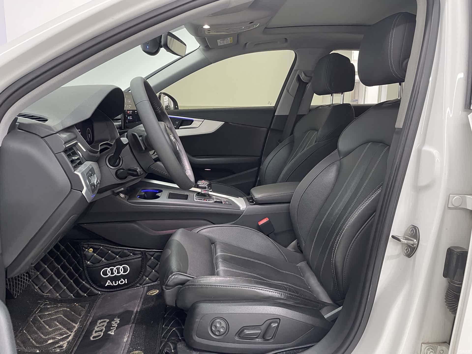Audi A4L, 2023 12