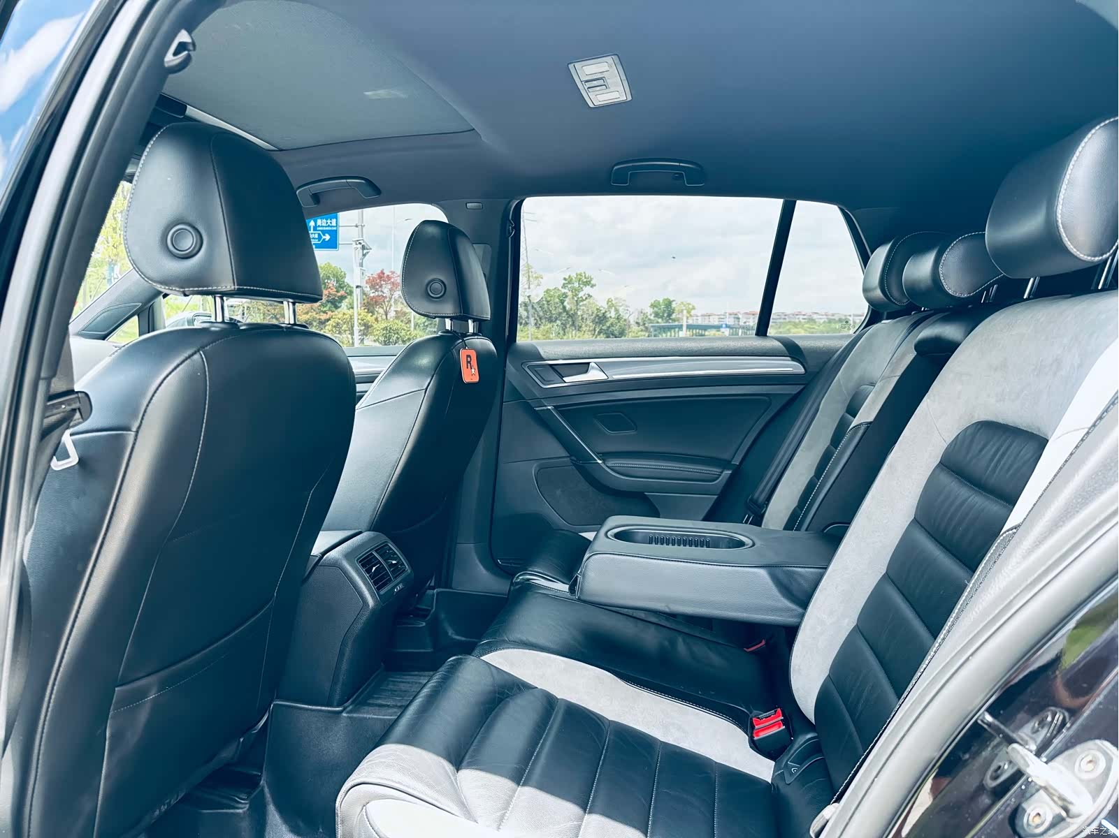 Volkswagen Golf, 2016 все фото