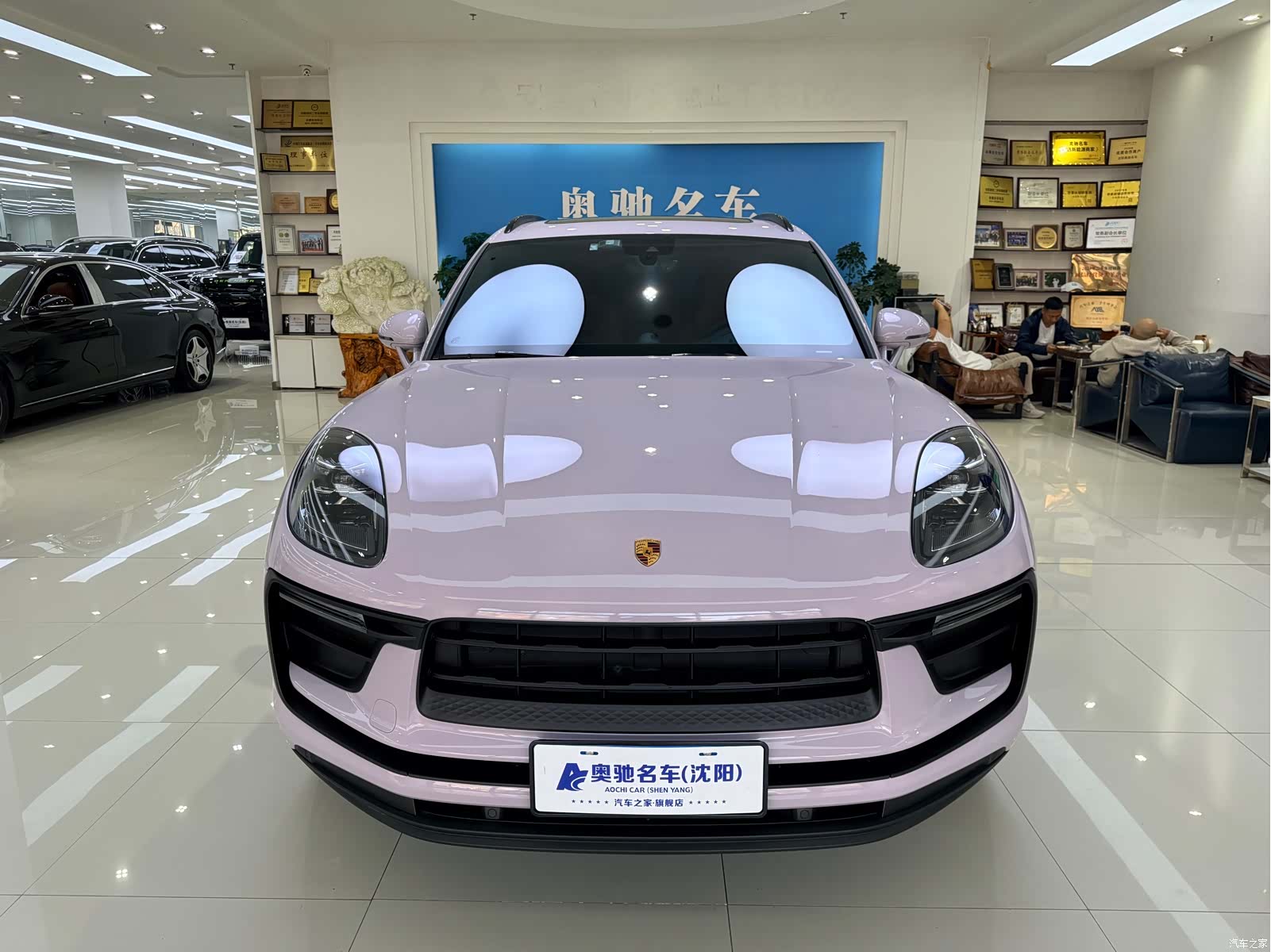 Porsche Macan, 2025 2