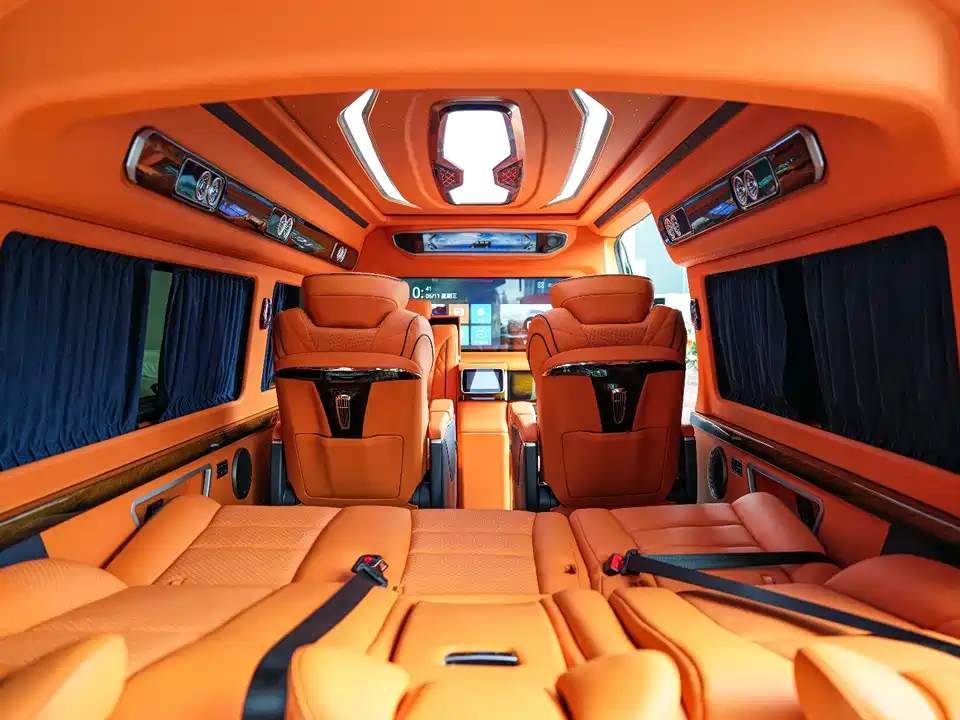Toyota HIACE Toyota HIACE
