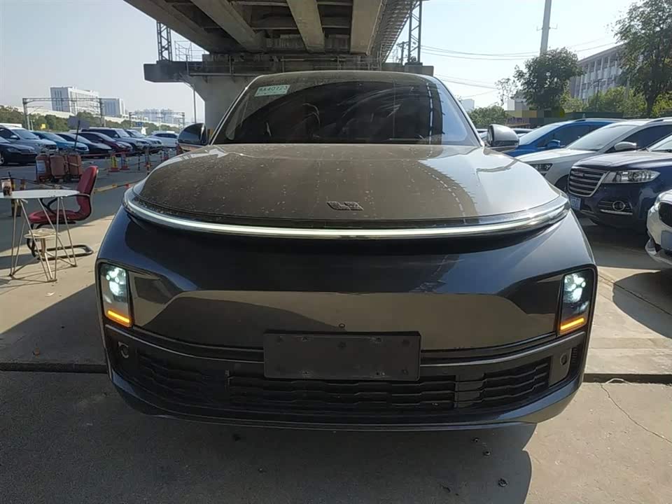Li Auto Ideal L8