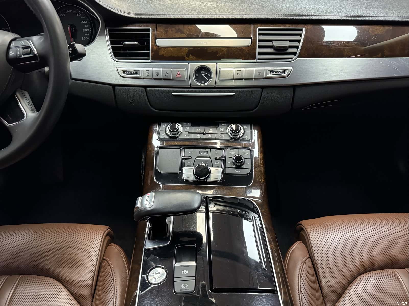 Audi A8L, 2014 27