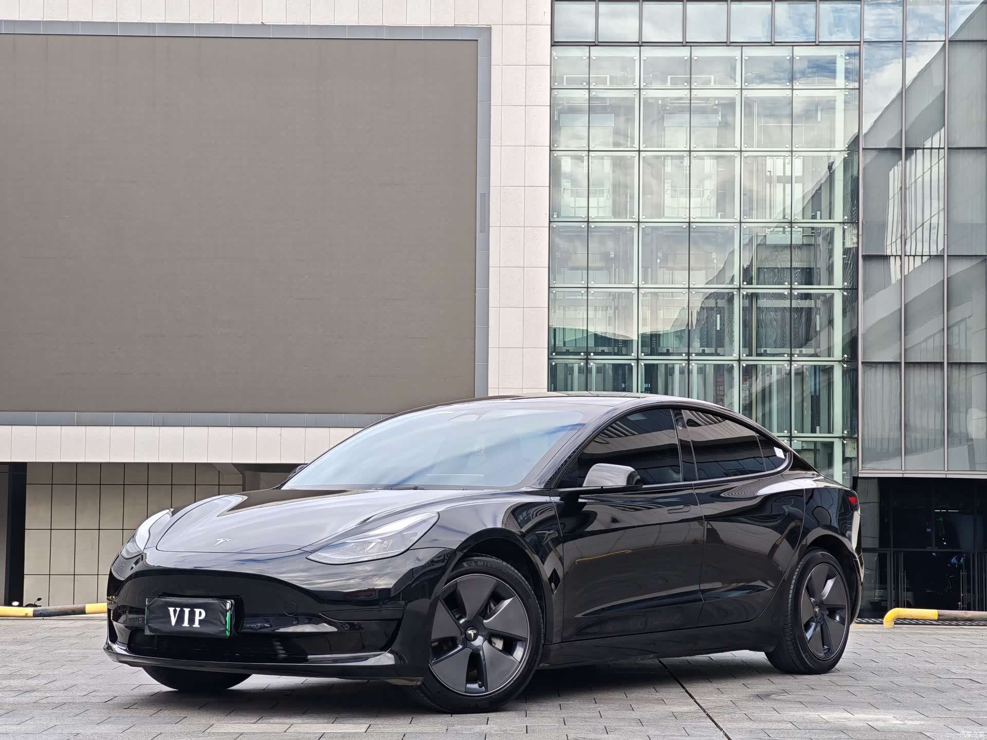 Tesla Model 3, 2023 1
