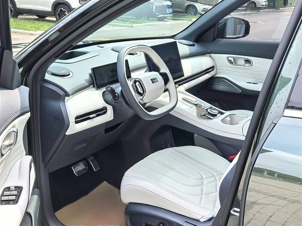 Geely Galaxy Galaxy Starship 7 EM-i