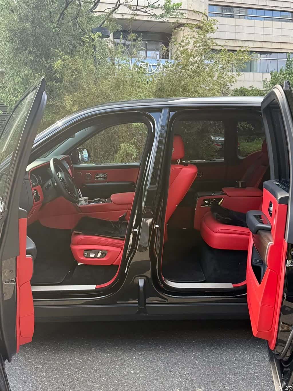 Rolls-Royce Cullinan, 2019 9