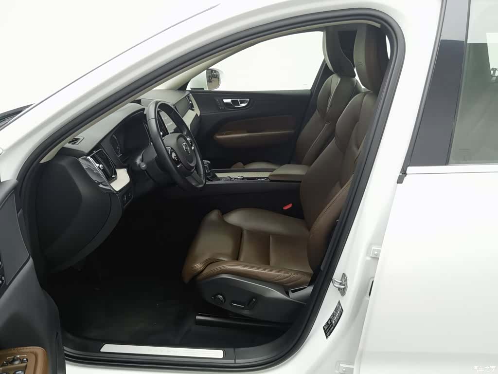 Volvo XC60, 2020 10