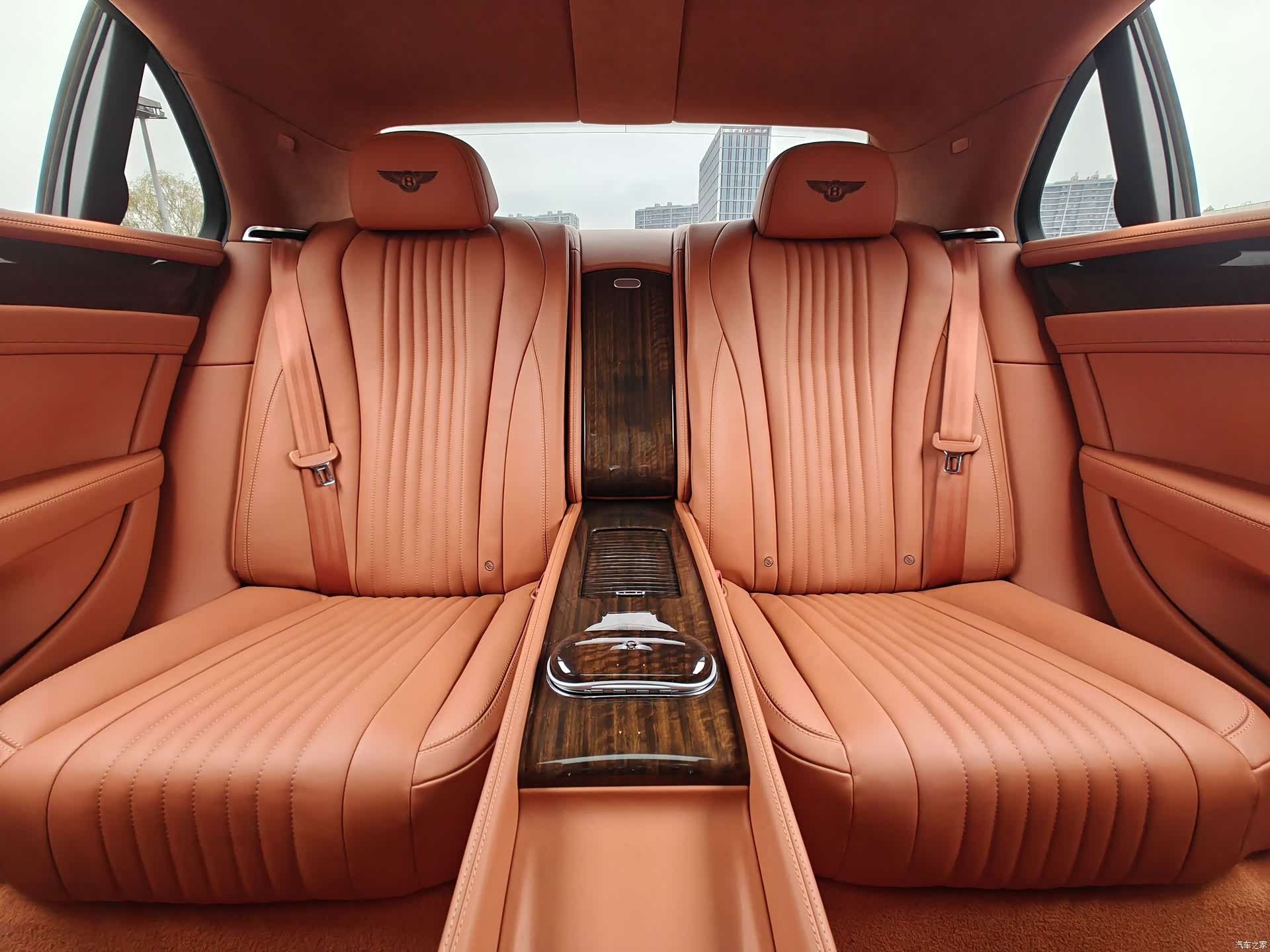 Bentley Flying Spur, 2017 21