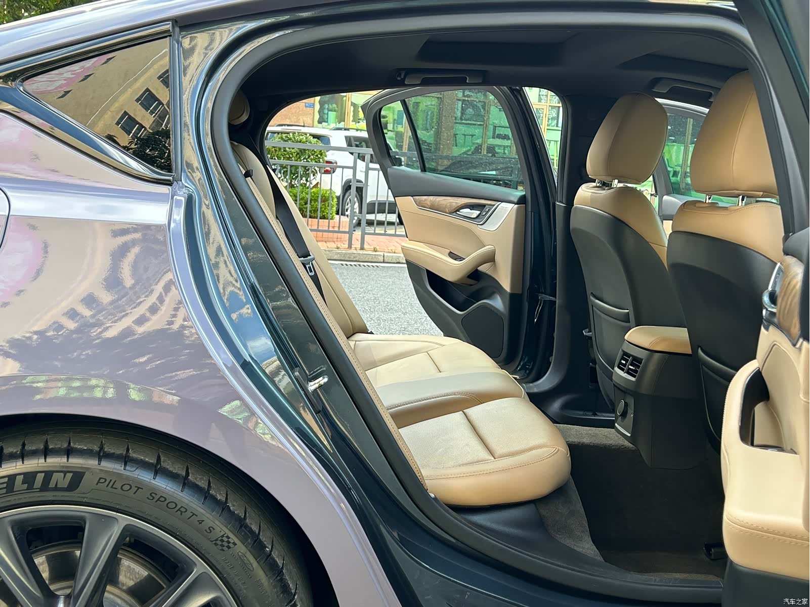 Cadillac CT5, 2022 14